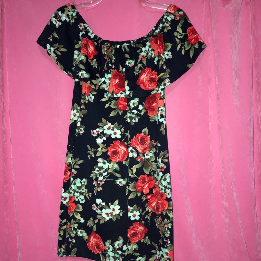 Macy’s Junior Off the shoulder Dress